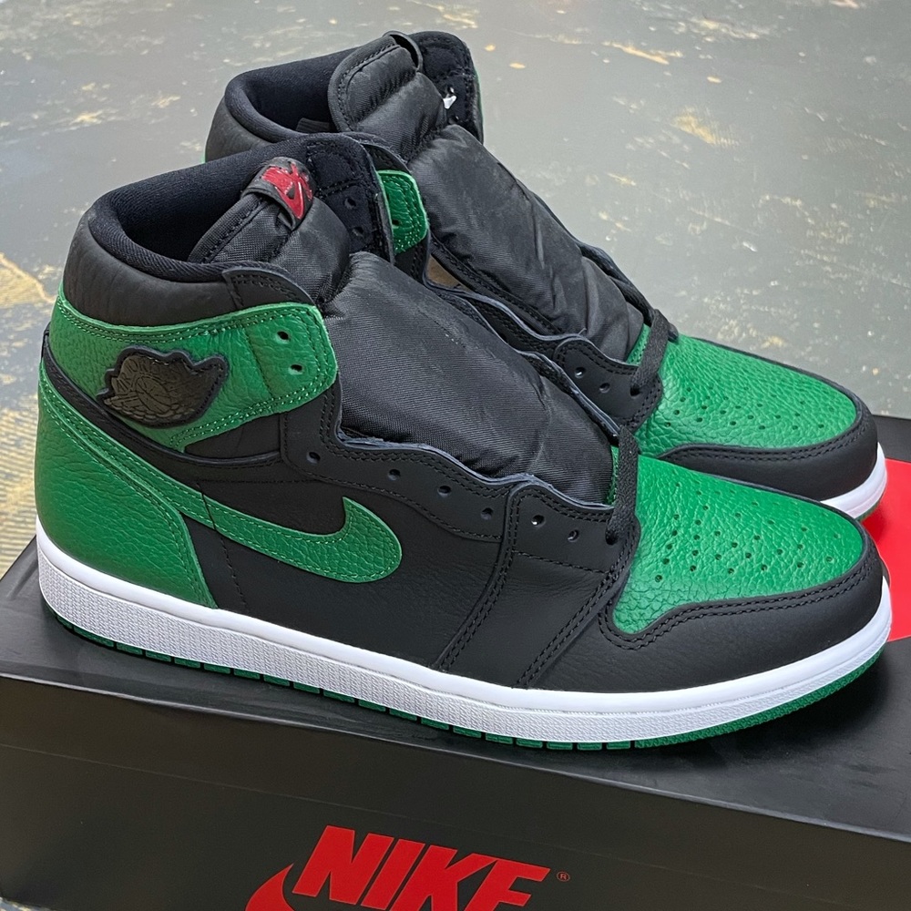 Nike Air Jordan 1 Hi Retro Pine Green 555088-030 Toe Gorge - Picture 3 of 11